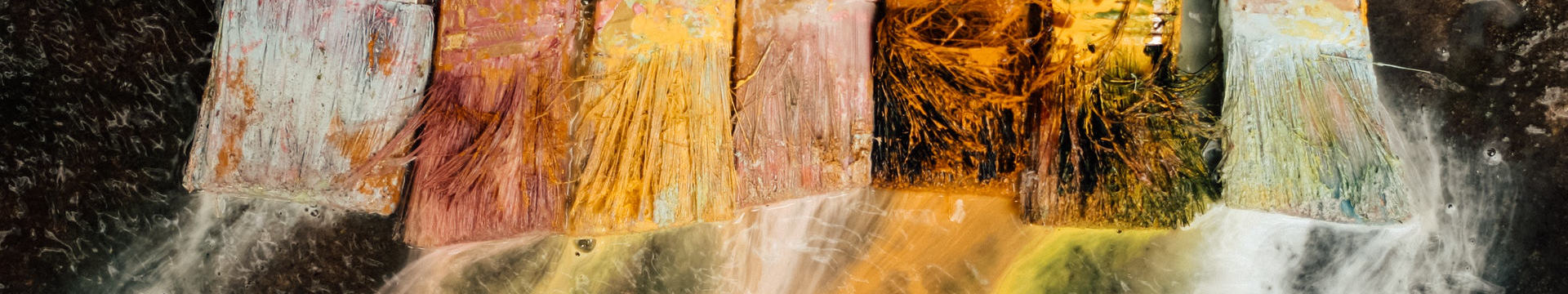 home-remodeling-paintbrushes