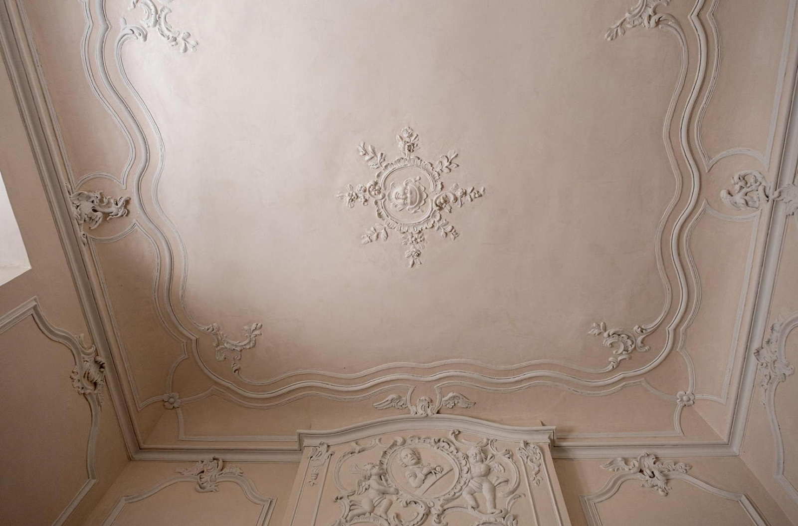 detail-plafond-©otgf-l.berton-1600w