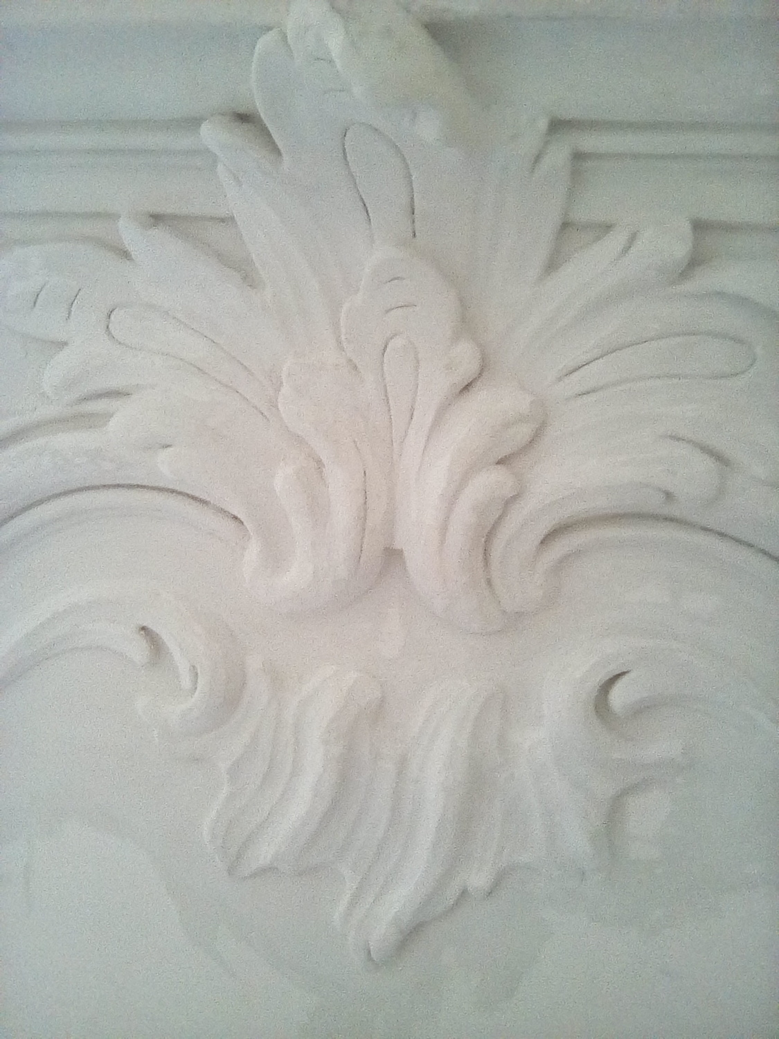plâtre-décors-restauration-moulure-château-Larnagol 043